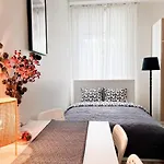 Bright Spacious Apartment In Riga With Free Parking